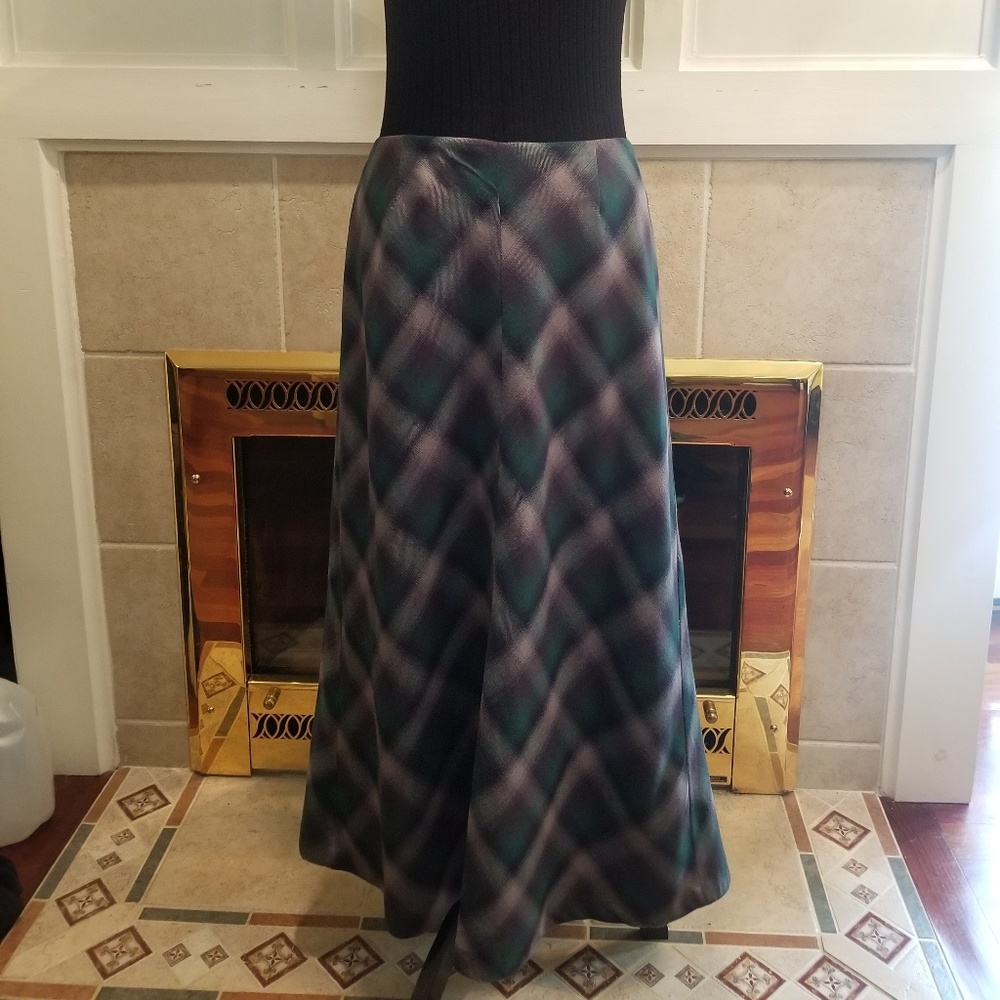 Chadwick's plaid long skirt